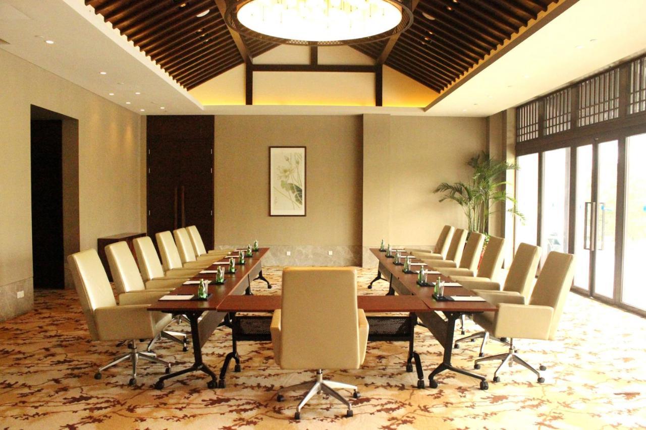 Radisson Blu Resort Wetland Park Wuxi  Ngoại thất bức ảnh