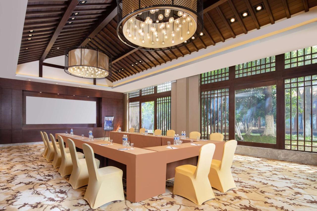 Radisson Blu Resort Wetland Park Wuxi  Ngoại thất bức ảnh